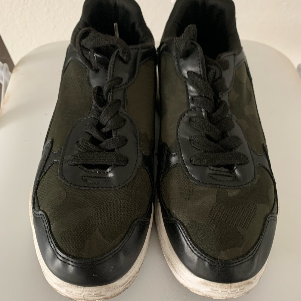 Women’s Shoes